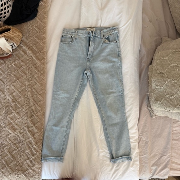 Abercrombie & Fitch Light Blue High Rise Women Jeans - Picture 4 of 4